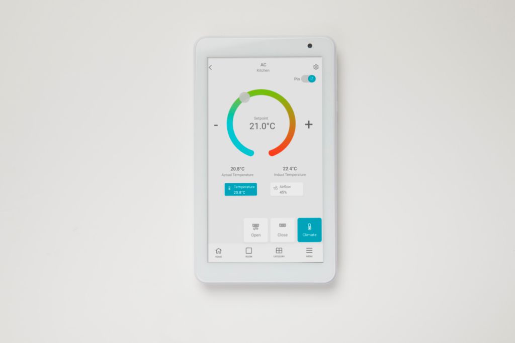 iZone Nova Mini + 8 Zone CPU + Smart Hub + Daikin